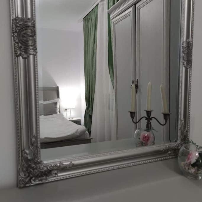 Relax Downtown Suite Констанца Екстериор снимка