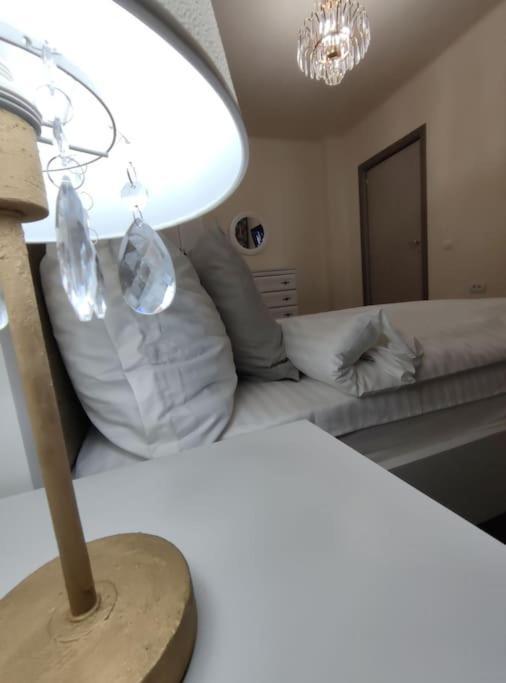 Relax Downtown Suite Констанца Екстериор снимка