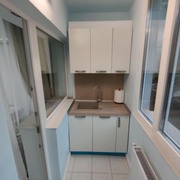 Relax Downtown Suite Констанца Екстериор снимка