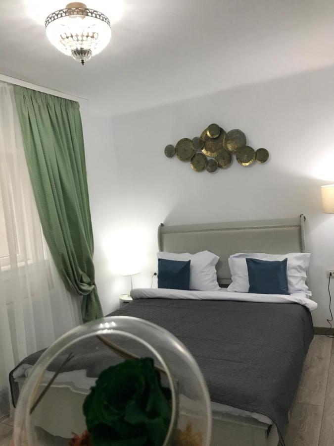Relax Downtown Suite Констанца Екстериор снимка