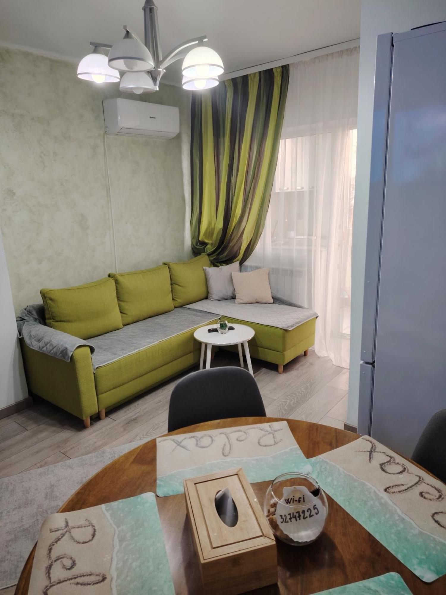 Relax Downtown Suite Констанца Екстериор снимка
